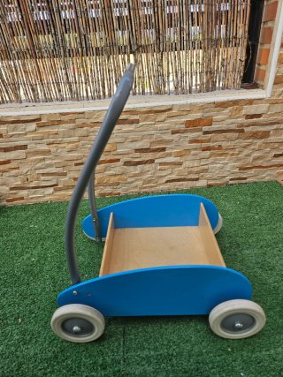 Correpasillos de madera