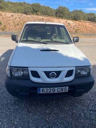 Nissan Terrano II 2003