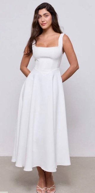 Vestido OddMuse Cuello Cuadrado Blanco