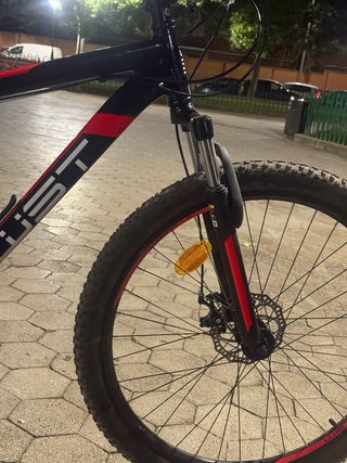 Bicicleta Cosmo Negra y Roja