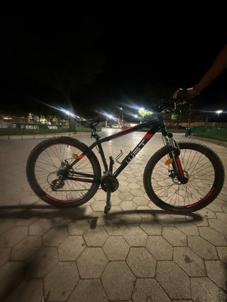 Bicicleta Cosmo Negra y Roja