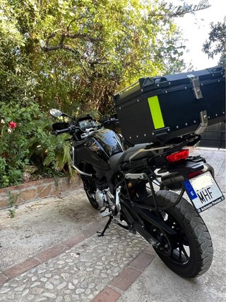 BMW F750GS Triple Black