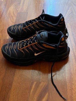Nike Tn nere e arancioni