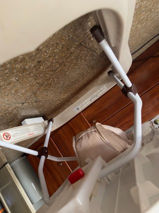 Trona para bebé color beige y blanco