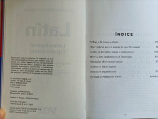 Diccionario ilustrado Latin with apendice / Lat...