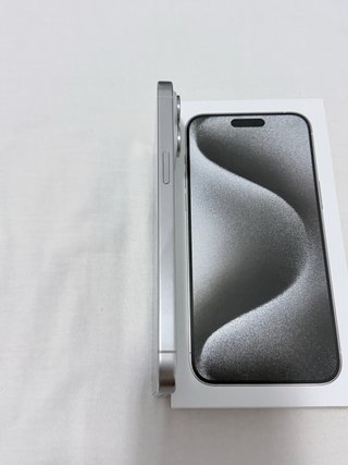iPhone 15 Pro Max 256GB + FUNDAS