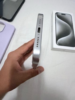 iPhone 15 Pro Max 256GB + FUNDAS
