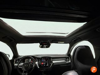 Volvo XC60 2.0 D4 R-Design Auto