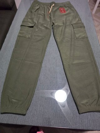 Pantalón cargo verde militar