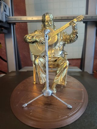 Figura El Parrita 21cm + Base y Micrófono