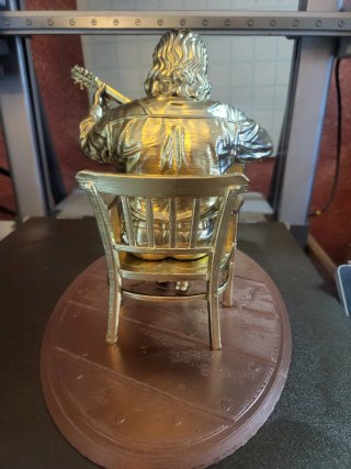 Figura El Parrita 21cm + Base y Micrófono