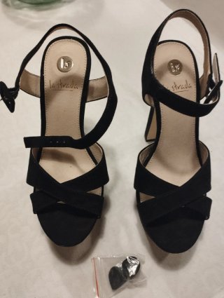 Zapatos de tacón negros