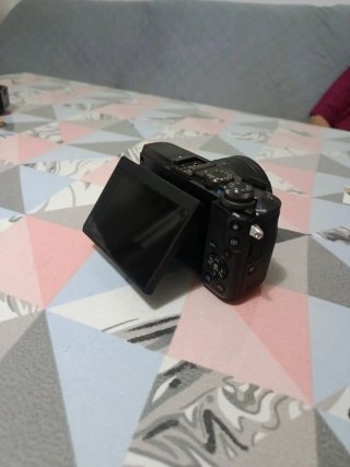 Fotocamera mirrorless Canon EOS M6 + Obiettivo 15-45mm
