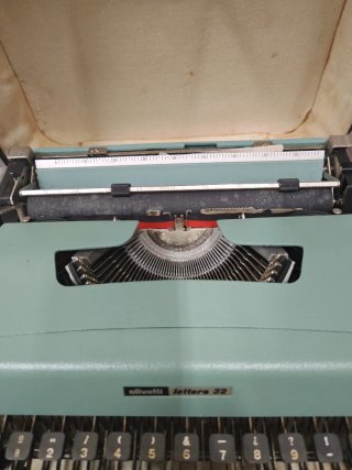 Olivetti Lettera 32 Máquina de Escribir