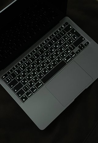 Macbook Air M1 2020 256GB Gris Espacial Como nuevo