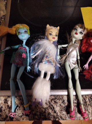 Muñecas Monster High 10 eur c /u.