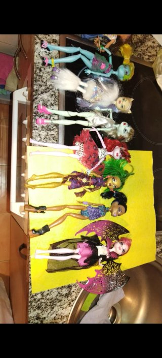 Muñecas Monster High 10 eur c /u.