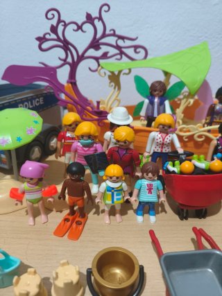 Lote Playmobil: Barco, Coche, Figuras