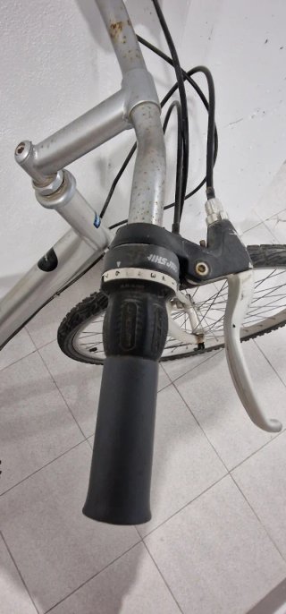 Bicicleta Btwin 5 Gris 28"