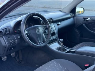 Mercedes-Benz Clase C 2004