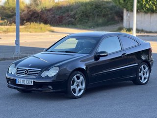 Mercedes-Benz Clase C 2004