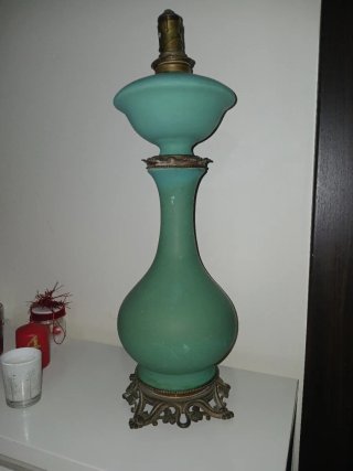 Lampada da tavolo vintage verde ad olio