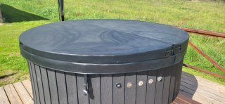 Jacuzzi Nórdico Negro y Marrón Tlf. 697420745