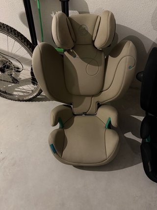 Silla coche grupo 2/3 beige y negra