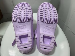 Zuecos Sanitarios Calzuro Lavanda Talla 37-38