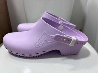 Zuecos Sanitarios Calzuro Lavanda Talla 37-38