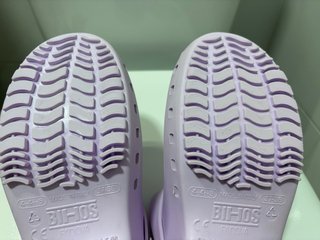 Zuecos Sanitarios Calzuro Lavanda Talla 37-38