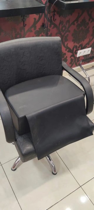 Muebles y aparatos peluquería/estética  x traspaso