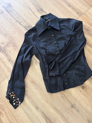 Camicia nera slim con pietre