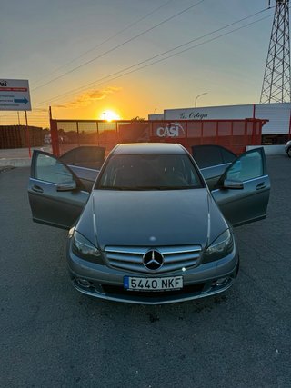 Mercedes-Benz C350 2010