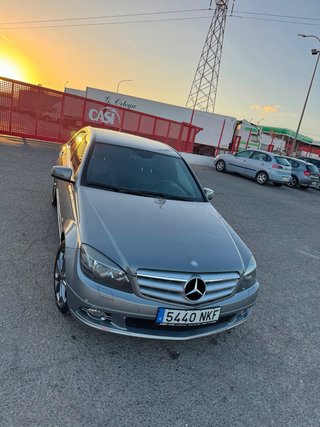 Mercedes-Benz C350 2010