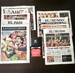 Moneda Plata Campeones del Mundo 2026 + Periódicos