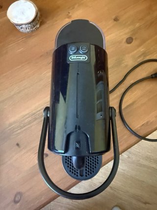 Cafetera Nespresso Inissia DeLonghi EN80B