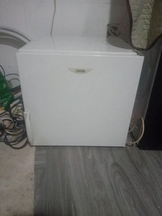 Congelador Zanussi blanco