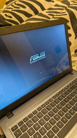 Portátil ASUS F540Y 15.6 AMD E1-7010 4GB 1TB