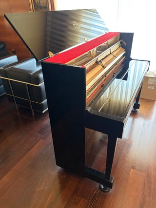 Piano Kawai K-18E Negro Brillante Japonés