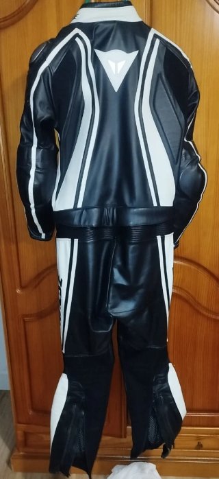 Mono Dainese Talla 50
