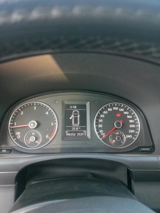 Volkswagen Touran 2011