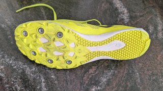Zapatillas clavos Joma Skyfit amarillas
