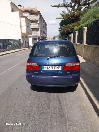 KIA Carens 2003