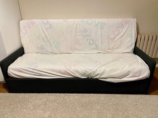 Sofá Cama Negro con Cama Nido