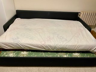 Sofá Cama Negro con Cama Nido