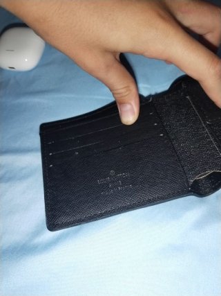 Cartera Louis Vuitton Negra