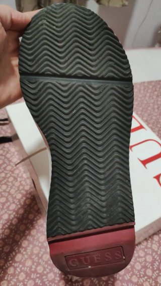 Tenis Guess blancos