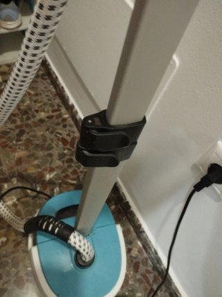 Plancha de Vapor Vertical Sogo 1800W