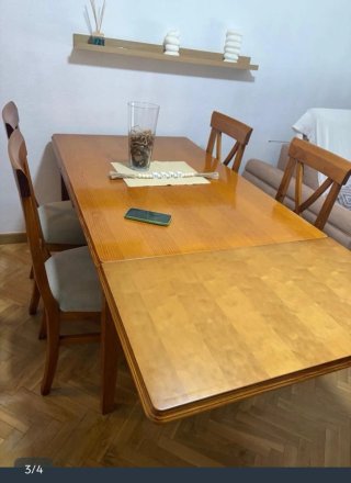 Mesa extensible madera maciza + 4 sillas